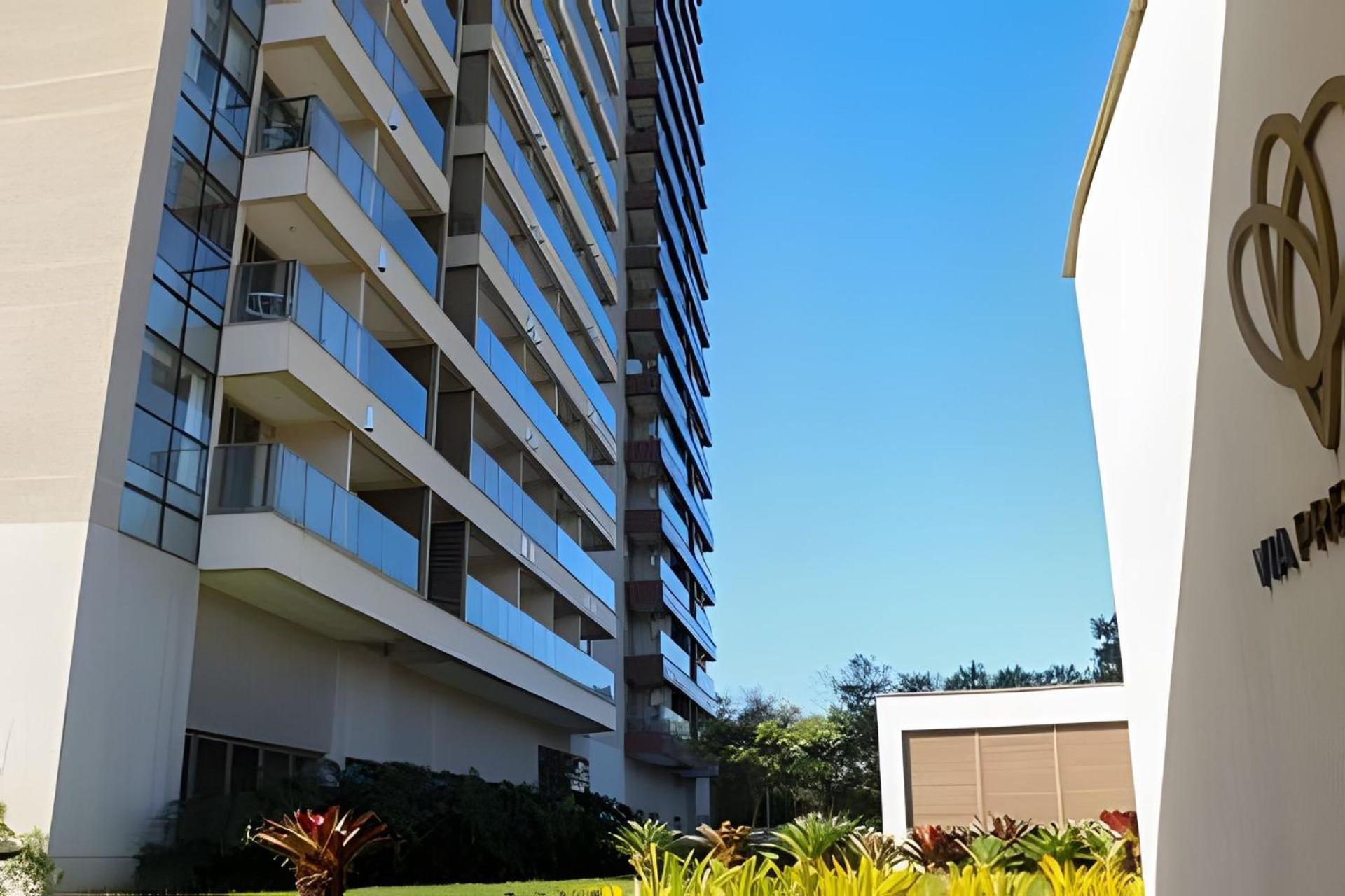 Apartment Flat Vpm - Cozinha, Varanda, Ar Cond, Estacionamento, Cama Queen, Vista Incrivel, 400mb Wi-fi, Tv Smart, Servicos De Streaming, Ducha Forte, Proximo A Barra Da Tijuca E Recreio, 10min De Carro Da *